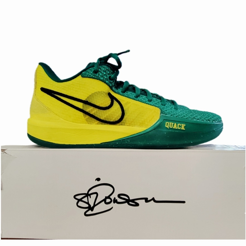 Nike Sabrina 1 Oregon Ducks Athletic Basketball Shoes